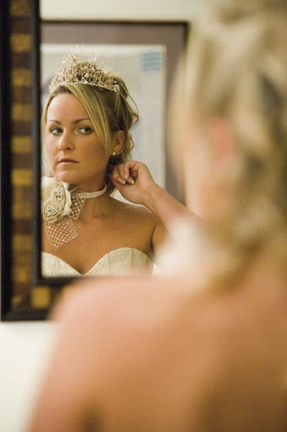 How to photograph a wedding: the bride