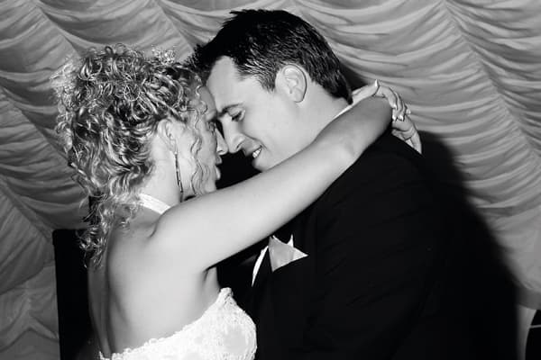 Wedding Photography - The first dance, close-up